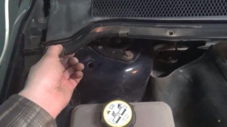 Как выполняется замена подушки двигателя Форд Фокус 2 в гаражных условиях?